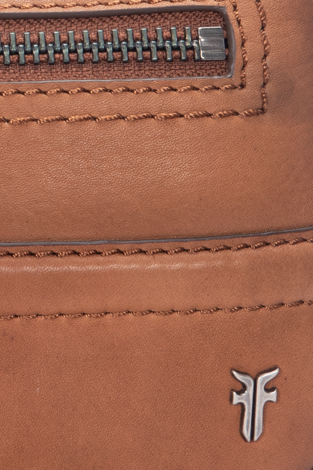 Frye Quality - Nash Cognac Dopp Kit