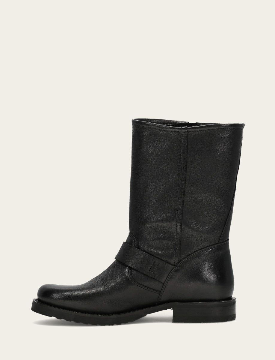 Frye Special Offer - Veronica Flex Short