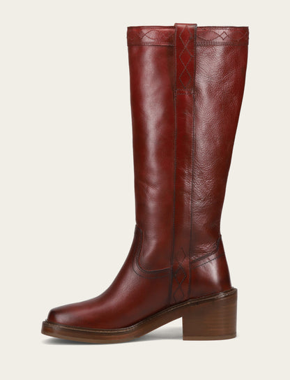 Frye Latest - Women's Merlot Kate Pull On Wide Calf Boot
