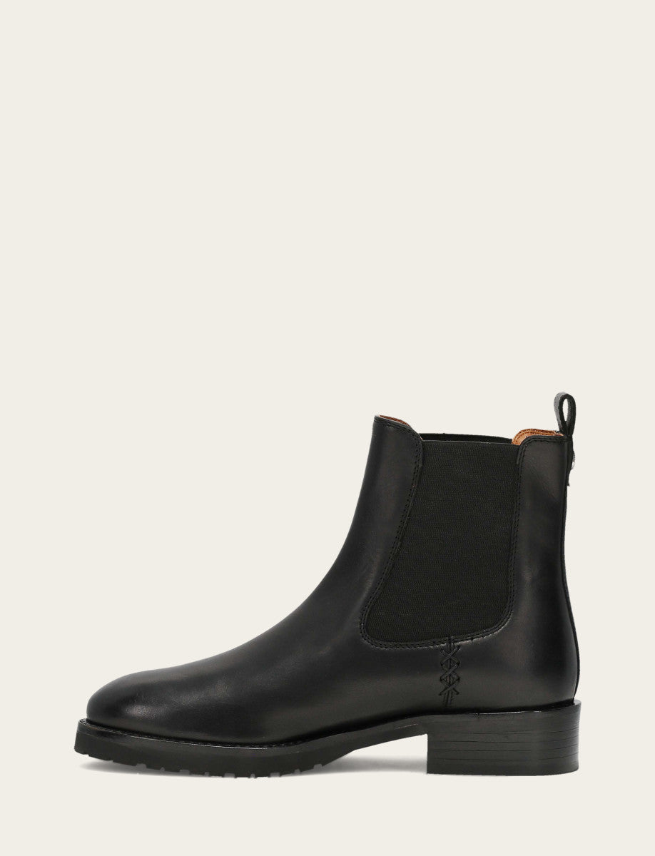 Frye Latest - Women's Black Melissa Lug Chelsea Boot