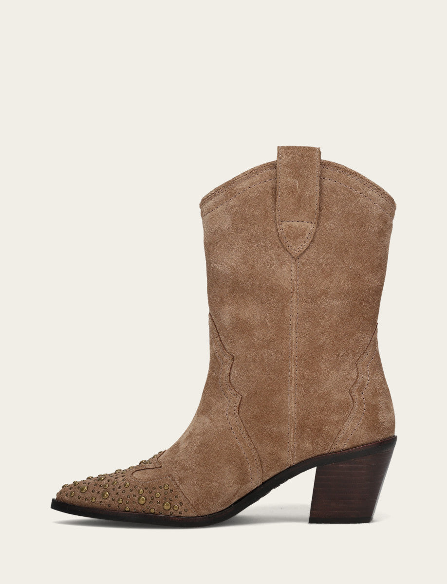 Frye Latest - Women's Almond Sara Wingtip Stud Boot