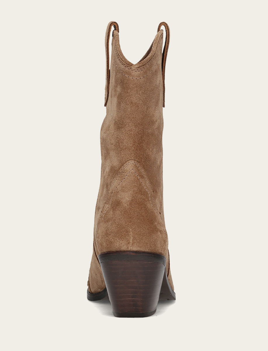 Frye Latest - Women's Almond Sara Wingtip Stud Boot