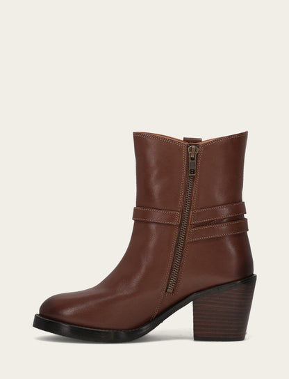 Frye Trusted - Women's Walnut Rylee Belted Inside Zip Boot