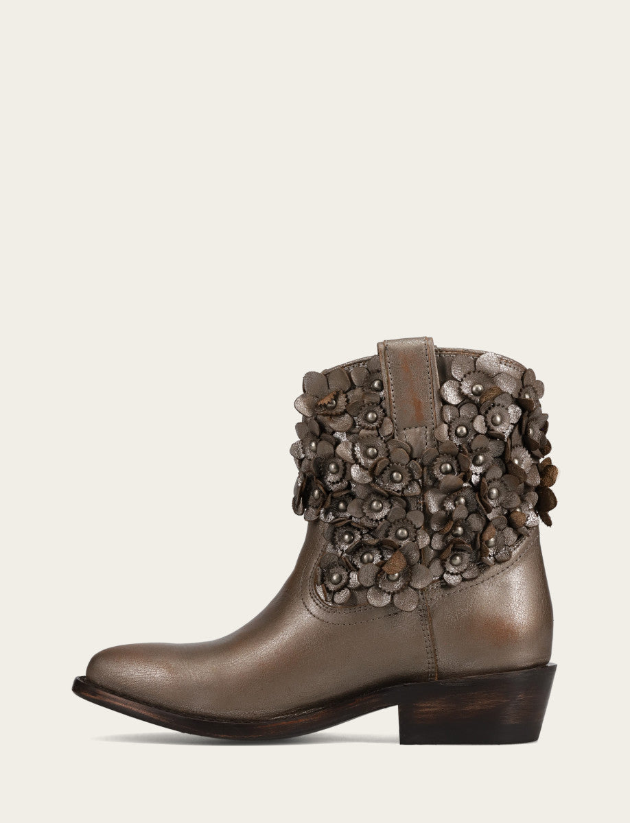 Frye Quality - Women's Metallic Stone Billy Flower Boot