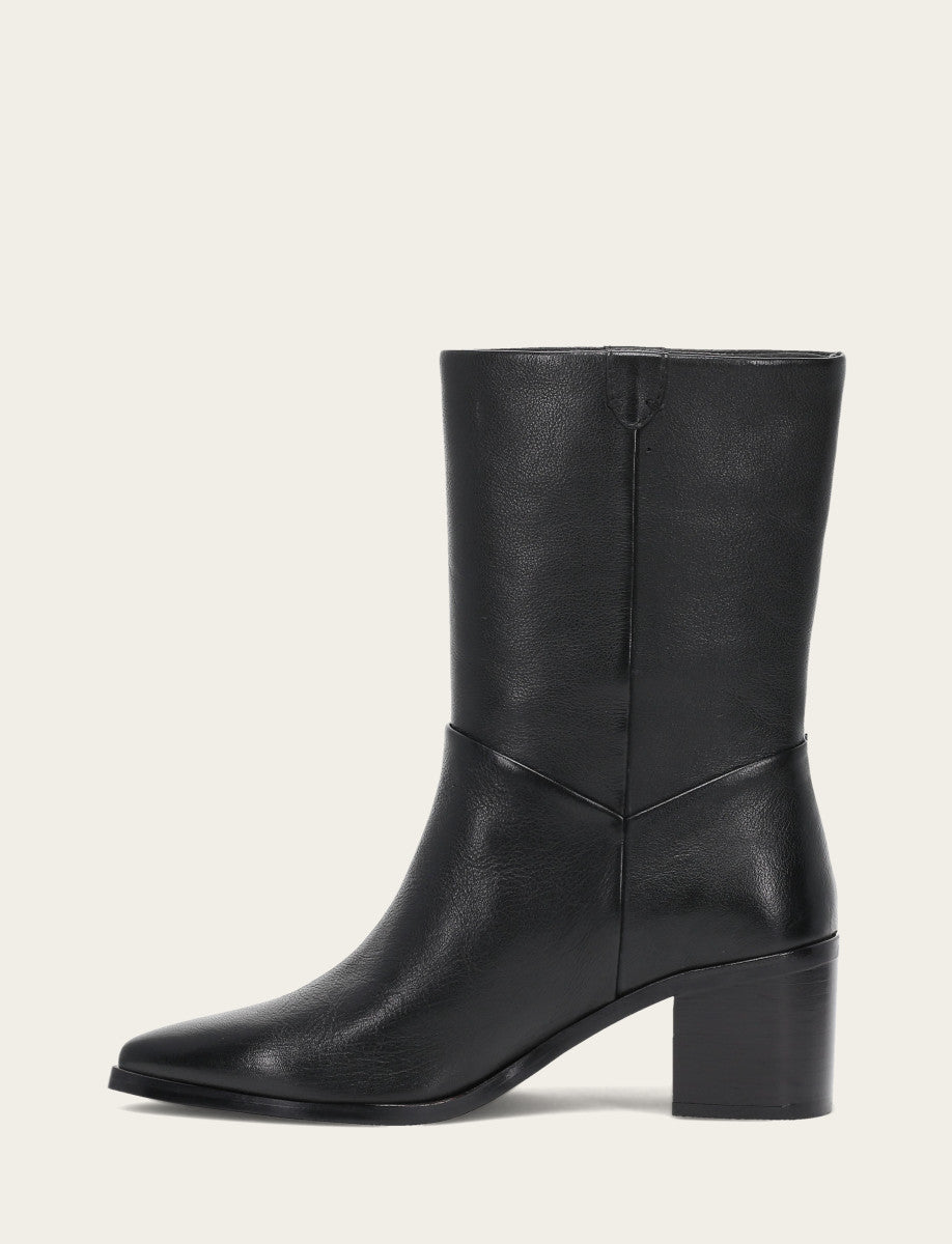 Frye Deals - Women's Black Sadie Softy Mid Booties