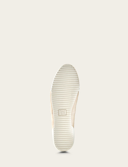Frye Great Value - Women's Ivory Melanie Slip On Sneakers