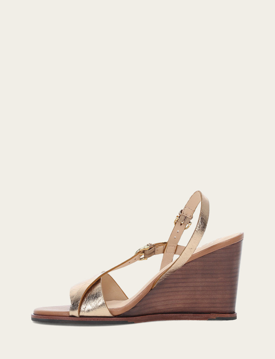 Frye Trusted - Women's Dark Gold Rachel Buckle Sandals