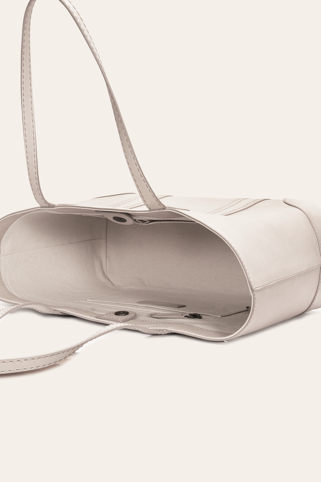 Frye Trusted - Melissa Nude Shopper