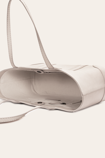 Frye Trusted - Melissa Nude Shopper