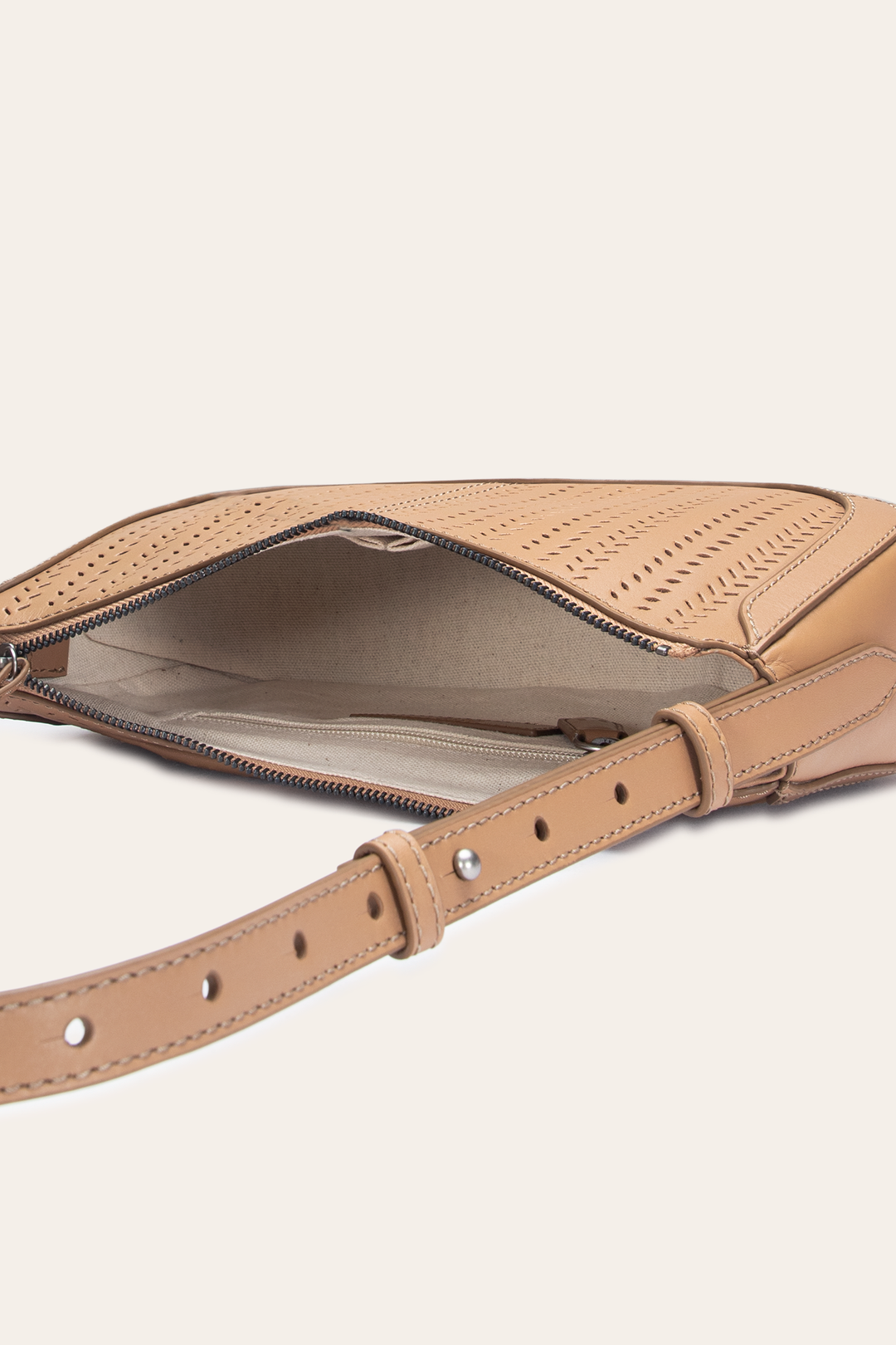 Frye Exclusive - Stella Baguette in Beige