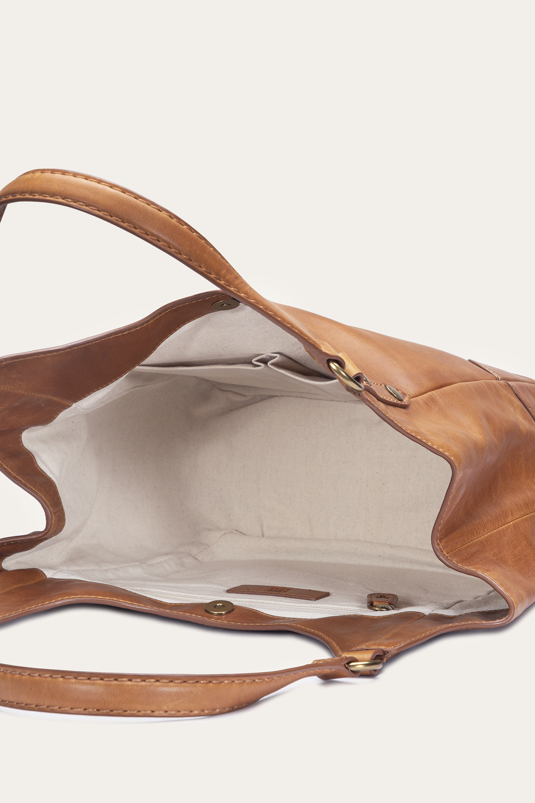 Frye Smart Buy - Melissa Four Poster in Burnt Terracotta
