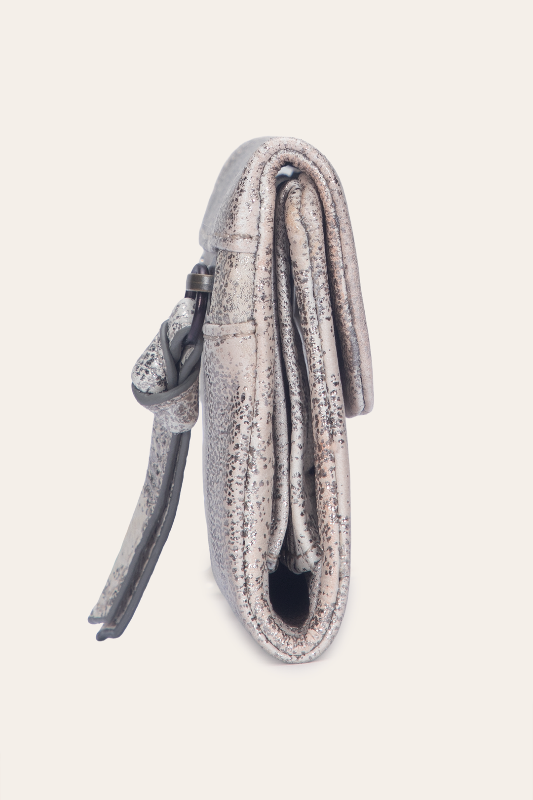 Frye Quality - Women's Nora Knotted Small Wallet
