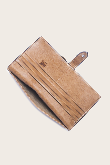 Frye Quality - Reed Slim Wallet in Tan