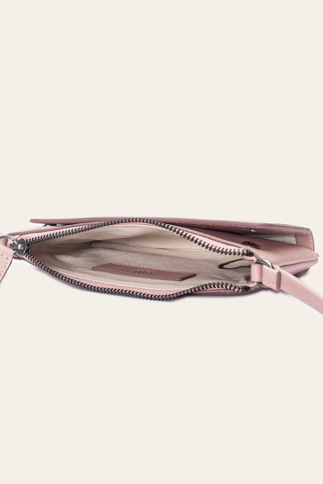 Frye Essential - Melissa Convertible Wristlet Wallet in Woodrose