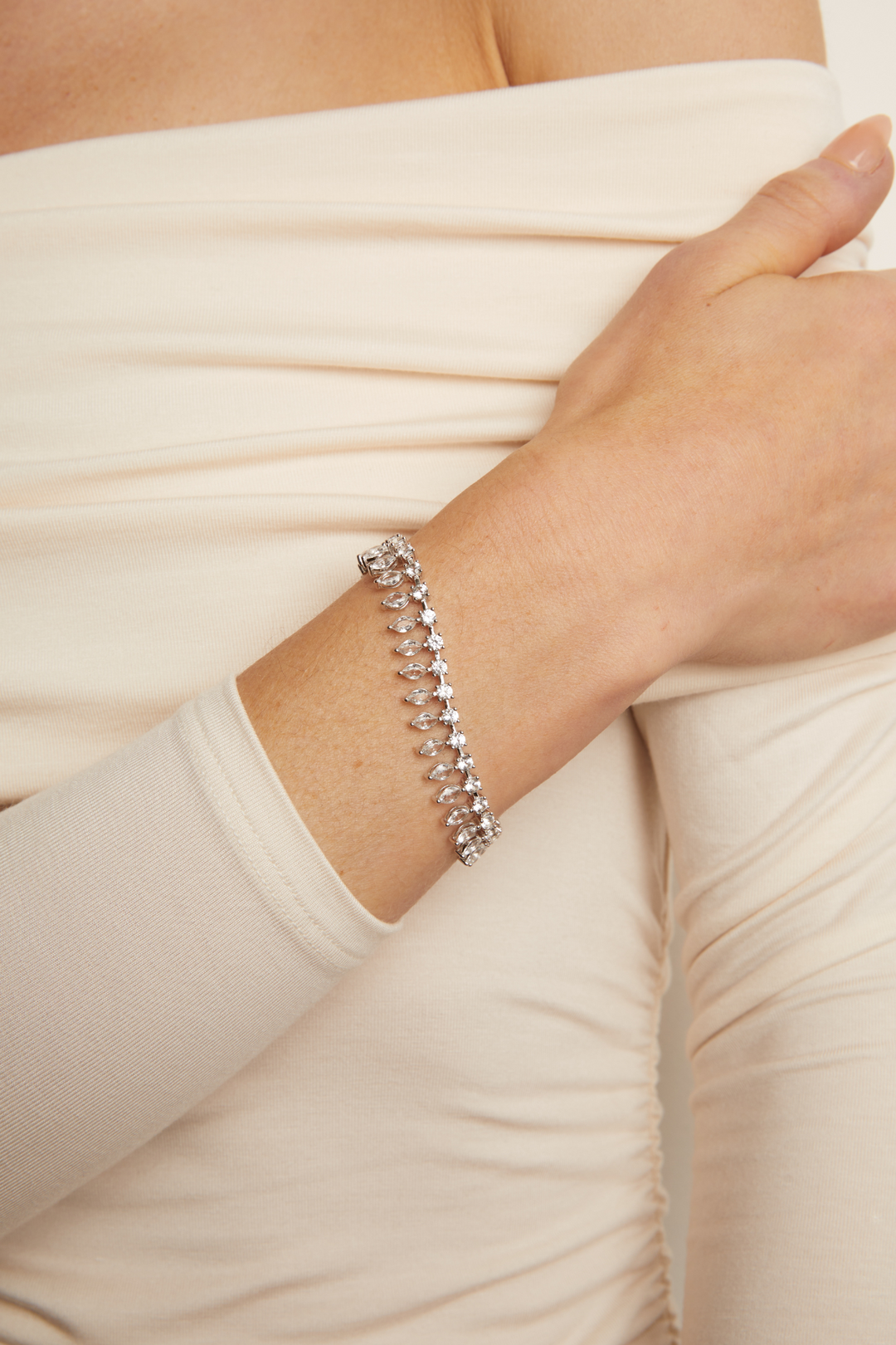Frye Best Seller - Women’s Marquise Fringe Bracelet | Aurate x The Frye Company